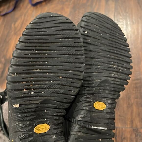 UGG Adirondack II Black Grey Gray Waterproof Leather Snow Boots Size US 5 GUC - Picture 11 of 11